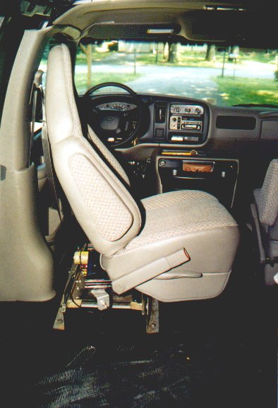 inside3.jpg (46810 bytes)