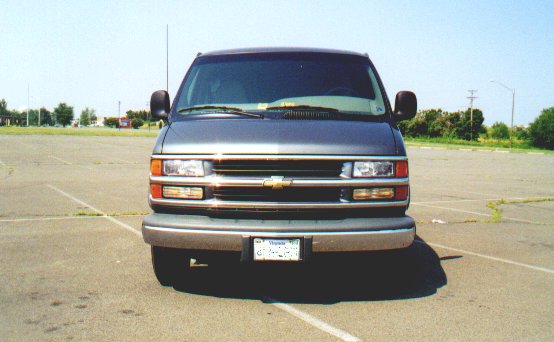 vanfront.jpg (38767 bytes)